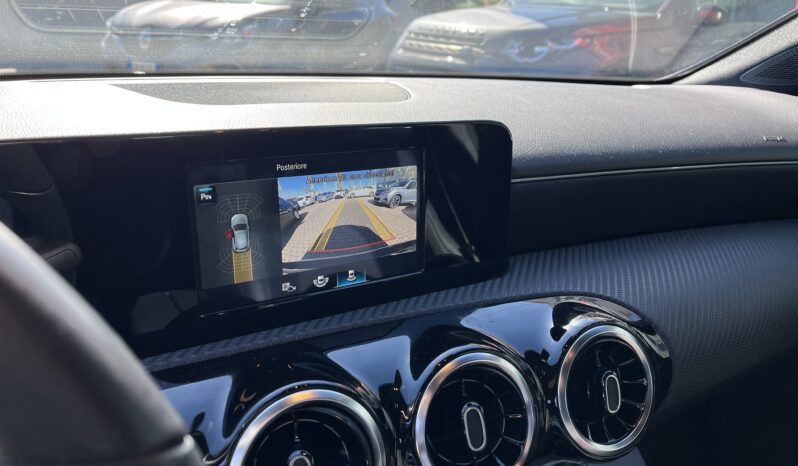 Mercedes A pieno