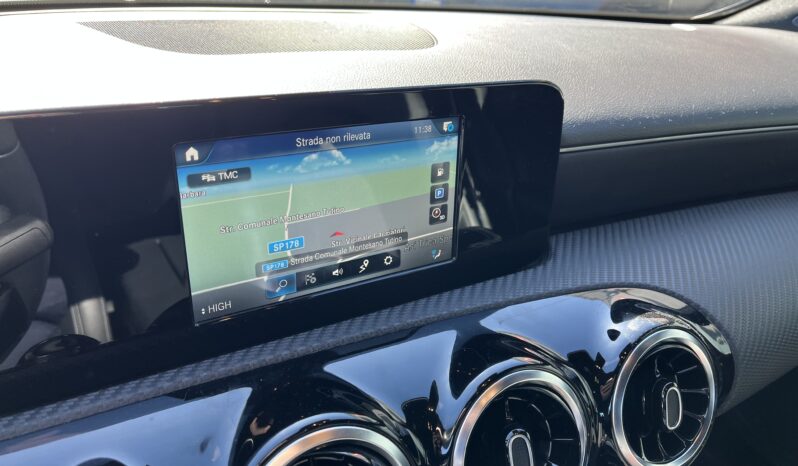 Mercedes A pieno