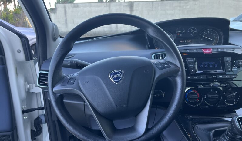 Lancia Ypsilon pieno