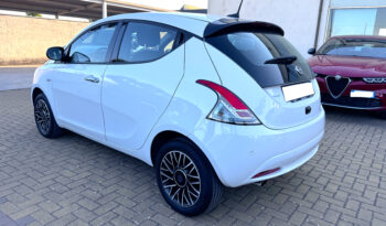 Lancia Ypsilon pieno