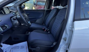 Lancia Ypsilon pieno