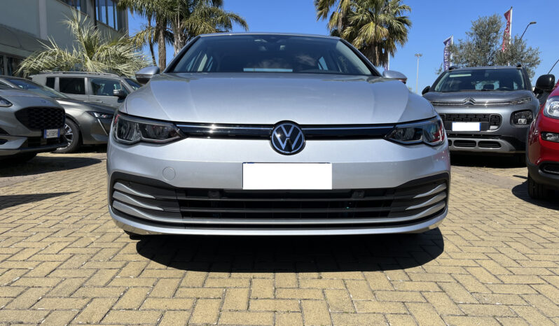 Volkswagen Golf pieno
